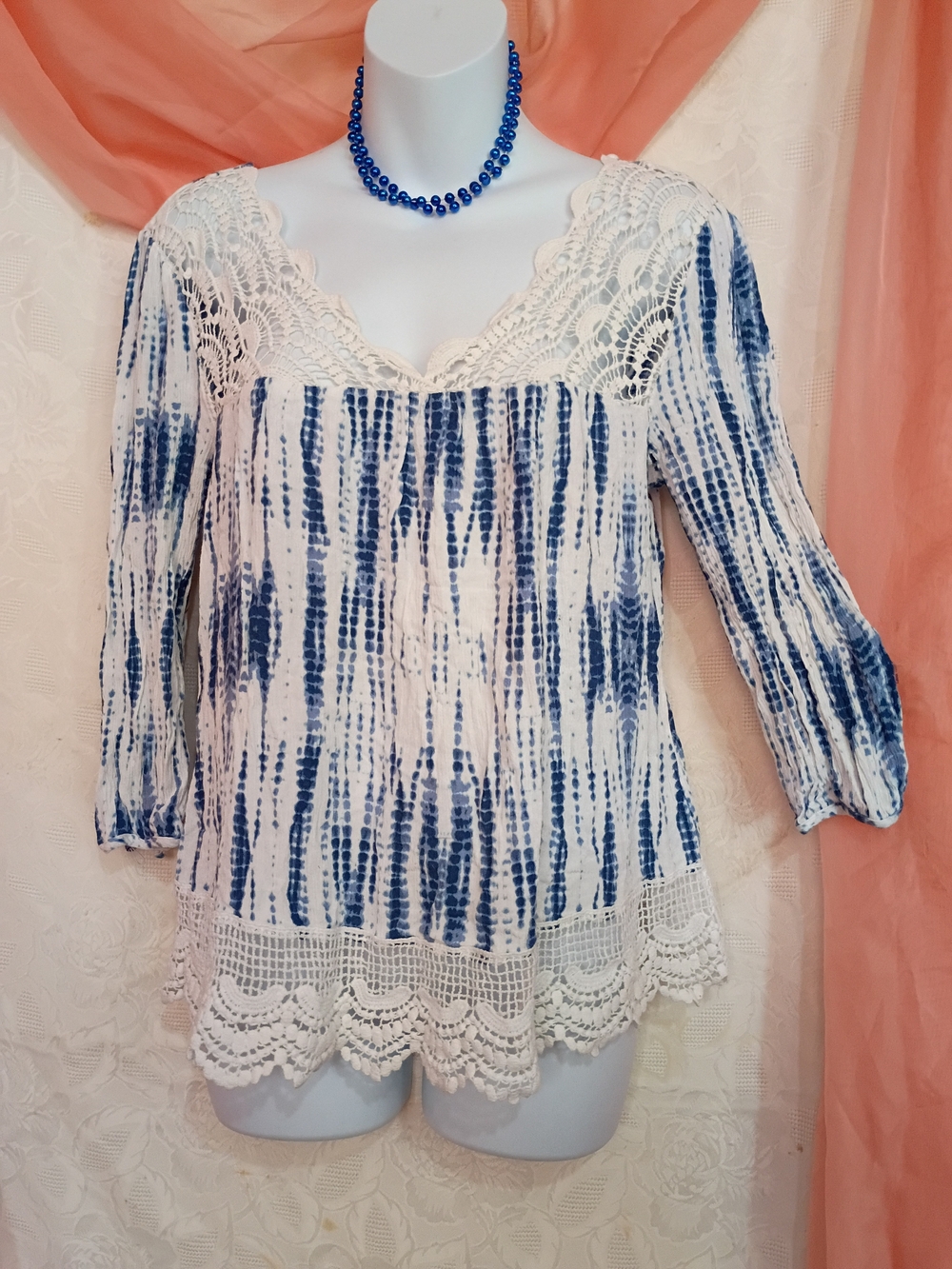 Self Esteem Ladies Navy and Cream Boho Tie-Dye Lace V-Neck Blouse Sz Lg